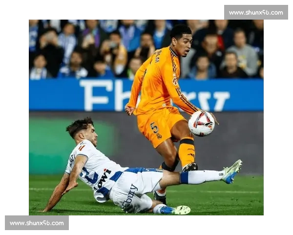 贝林厄姆:姆巴佩让皇马进攻变简单 我的进球不是运气